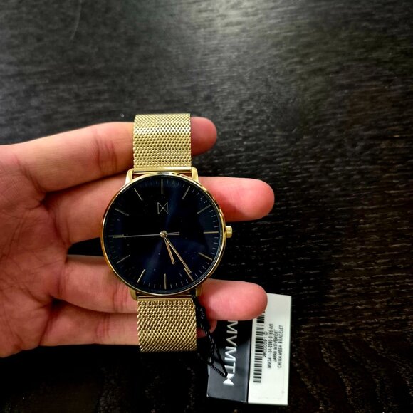 MVMT Lion Gold Men’s Watch 42mm Gold Mesh / Black Dial - Picture 4 of 8